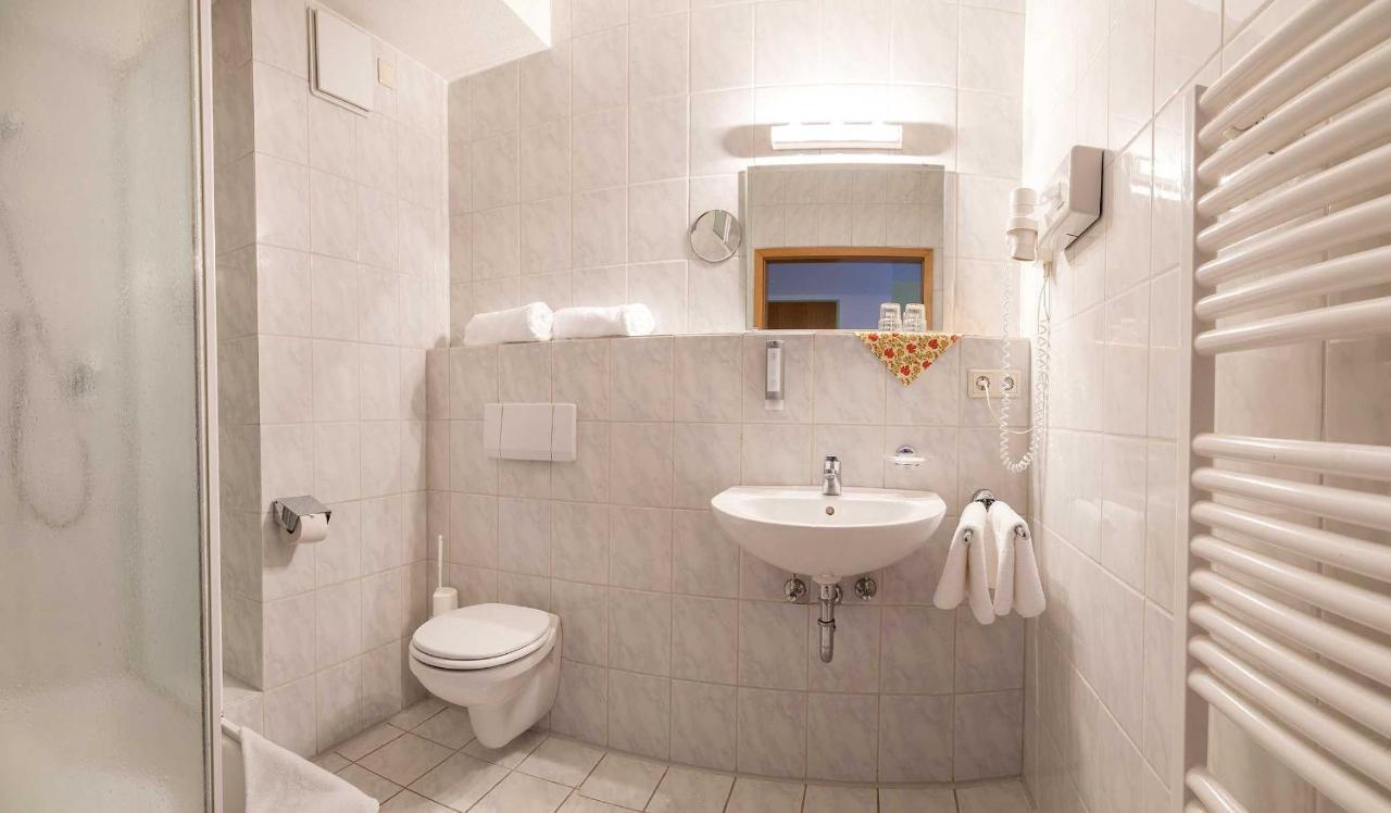 Hotel Ahornhof Линдберг Екстериор снимка