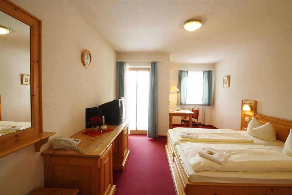 Hotel Ahornhof Линдберг Екстериор снимка